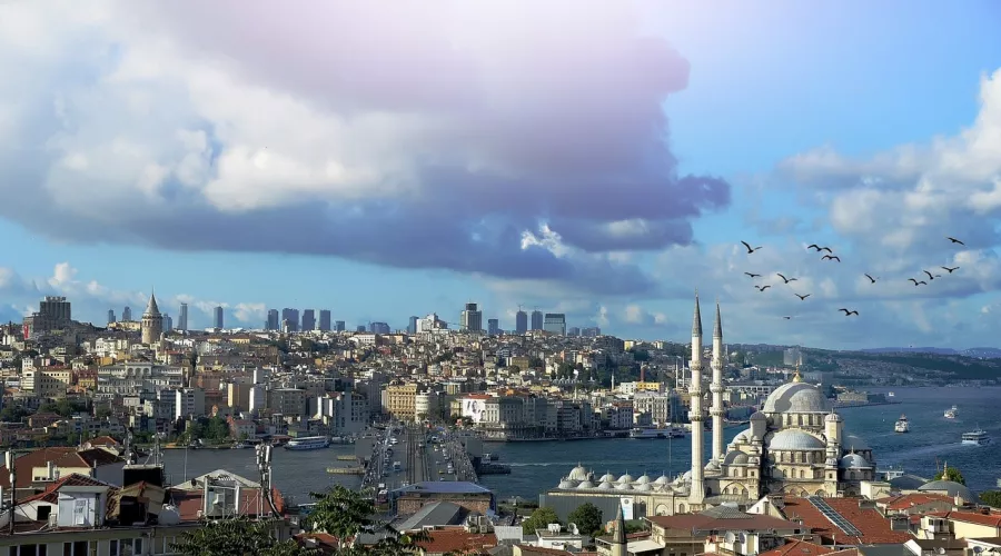 Sicheres Reisen: Wie man eine Versicherung für Reisen in die Türkei wählt