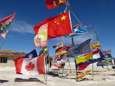 Flaggen der Welt, Salzsümpfe von Uyuni.