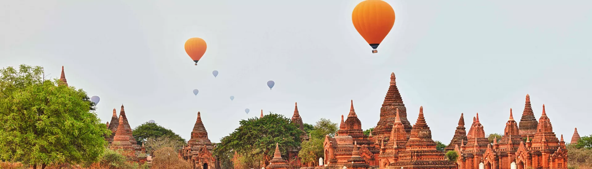 Die Morgendämmerung von Bagan