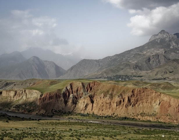 Ab-i-Pange river valley