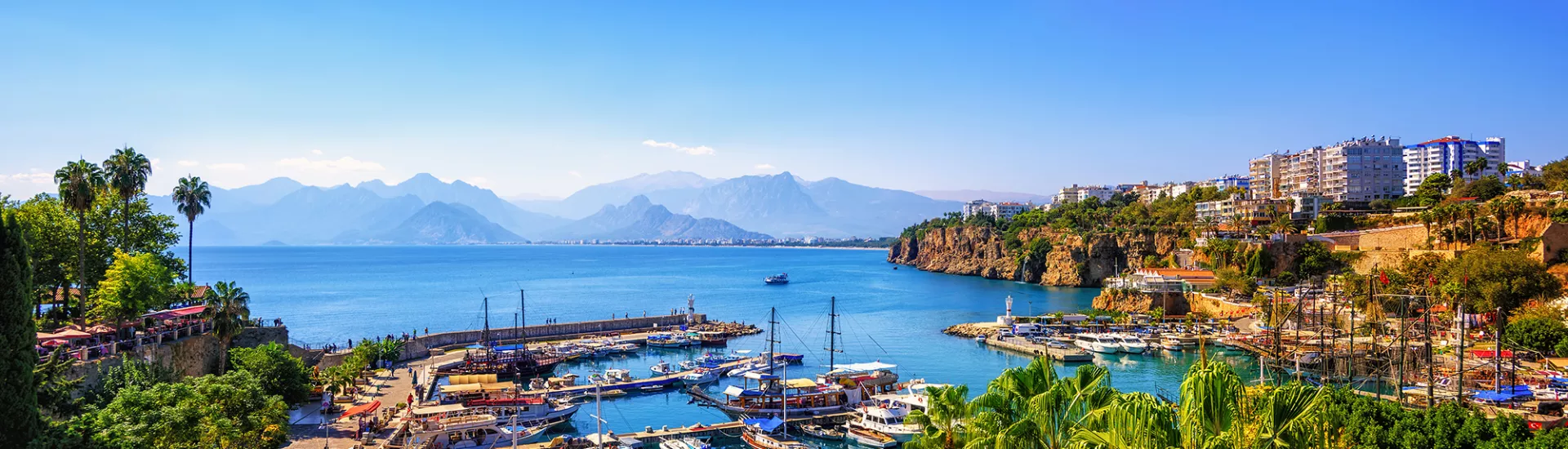 Hafenpanorama der Altstadt von Antalya