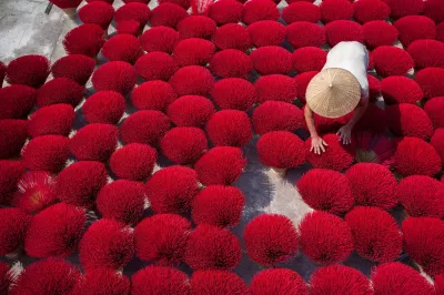 Drying incense sticks, Hung Yen