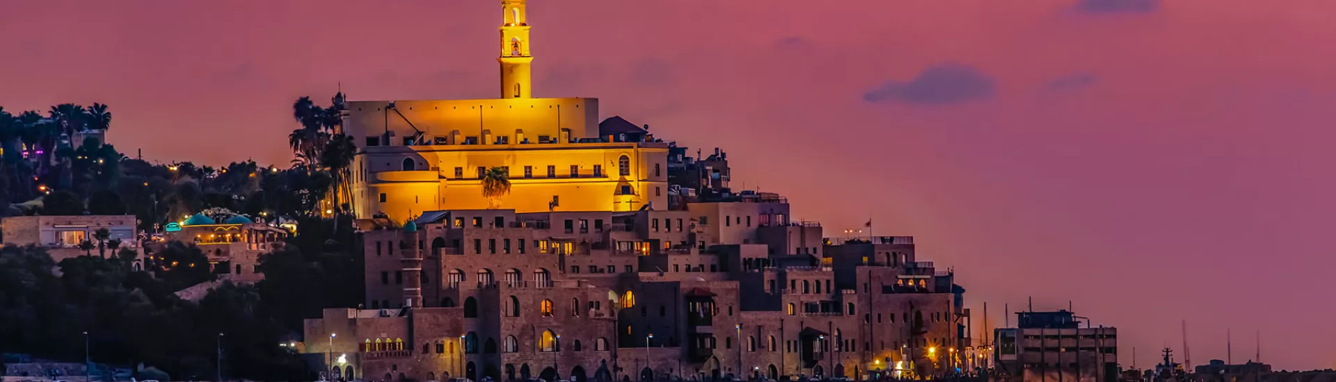 Israel Tel Aviv Yafo Panorama-Sonnenuntergang über dem alten Jafo