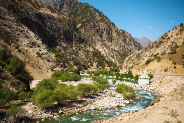 Fluss nahe der Hauptstadt Duschanbe