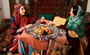 Schöne Frauen, Aserbaidschanisch