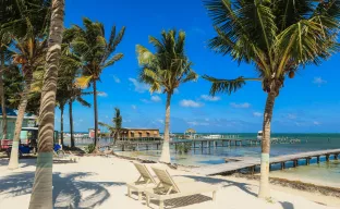 Strand, Belize