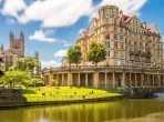  Fluss Avon in Bath Minster, UK