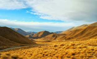 Lindis Pass Golden Hills, Neuseeland